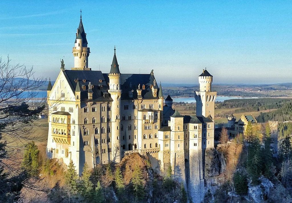 Best views and tips for Neuschwanstein Castle